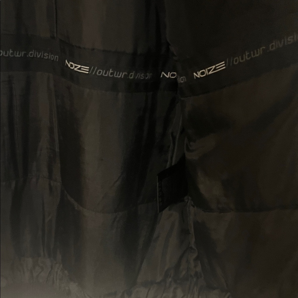 NOIZE Black WARM/ski Jacket - Picture 9 of 12